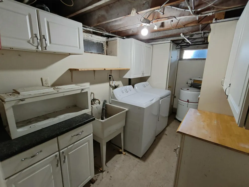3527 41st Street Highland, IN 46322