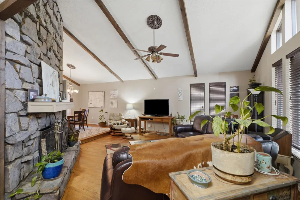 219 Oak Ridge Drive Sand Springs, OK 74063