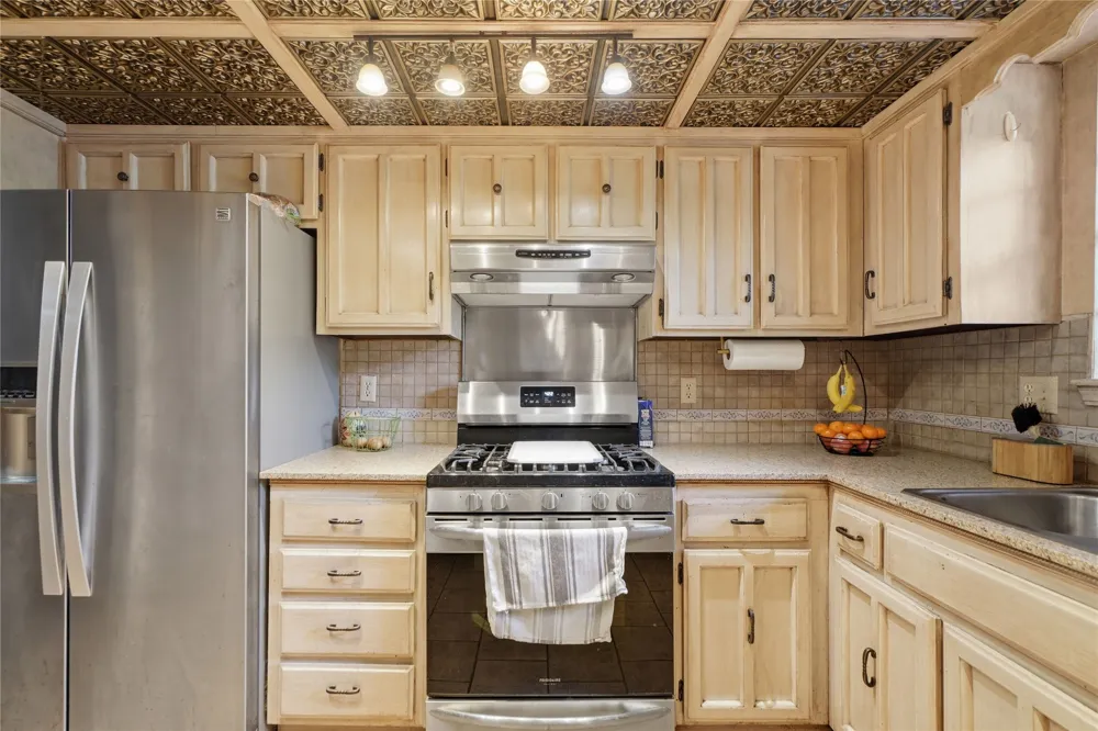 219 Oak Ridge Drive Sand Springs, OK 74063