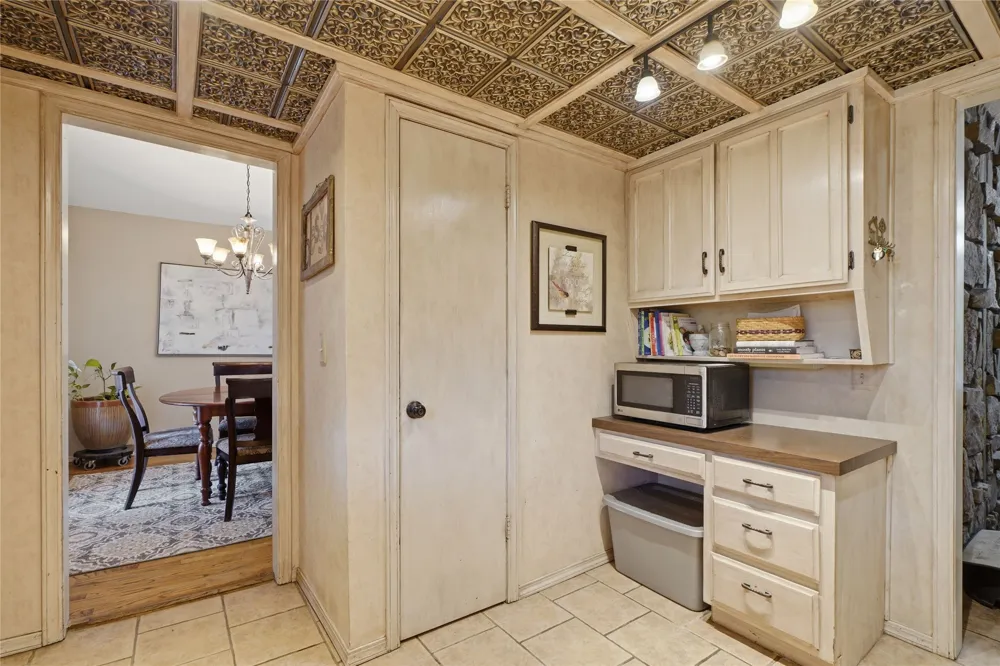 219 Oak Ridge Drive Sand Springs, OK 74063