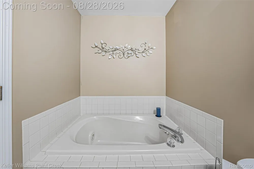 57810 Roman Drive Washington Township, MI 48094
