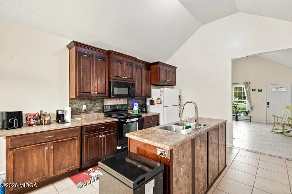 419 Bob White Road Macon, GA 31216