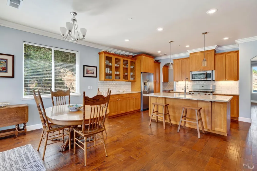511 Tehuacan Road Ukiah, CA 95482