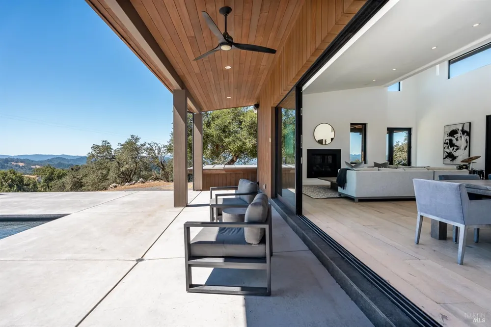 18115 Highlands Ridge Road Yorkville, CA 95494