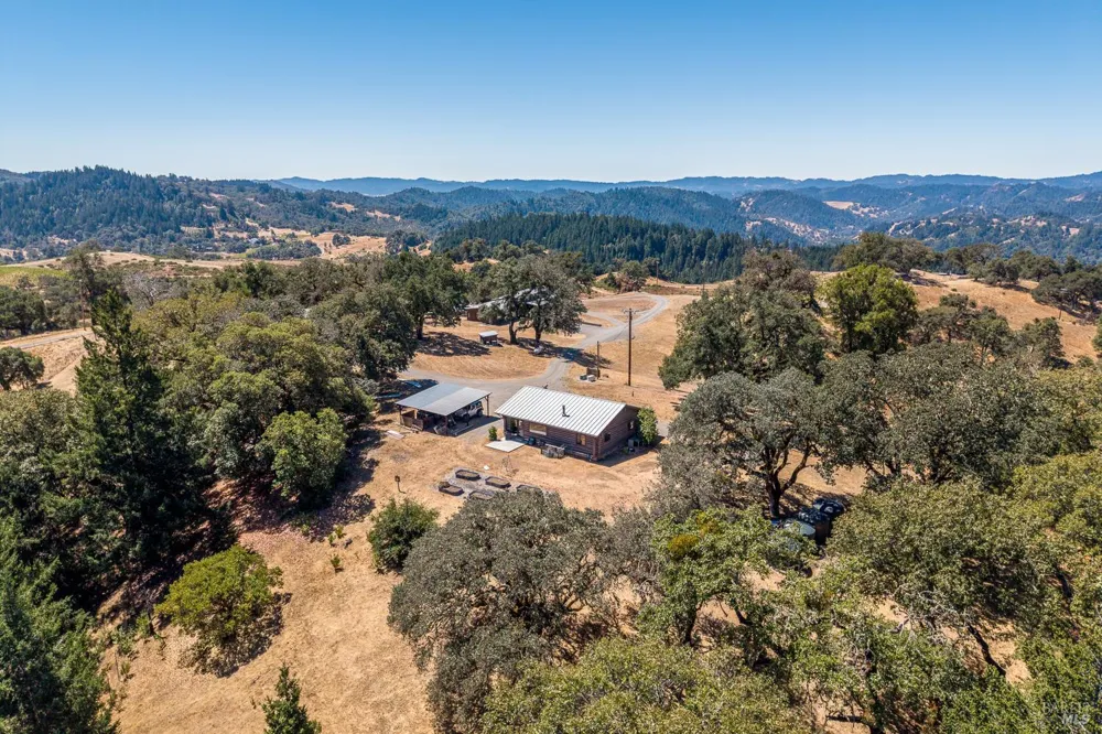 18115 Highlands Ridge Road Yorkville, CA 95494