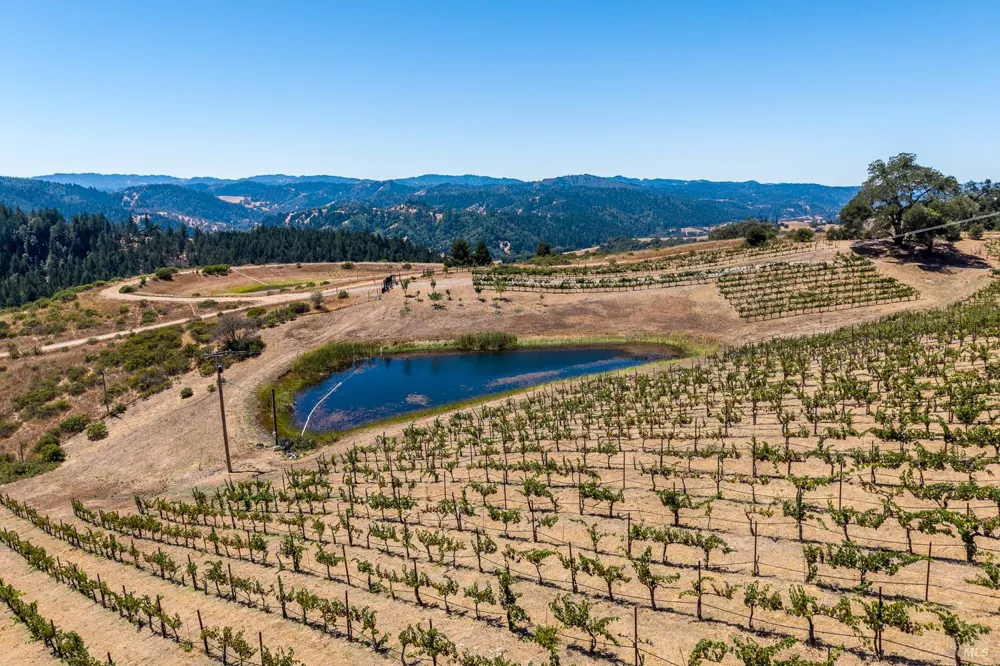 18115 Highlands Ridge Road Yorkville, CA 95494