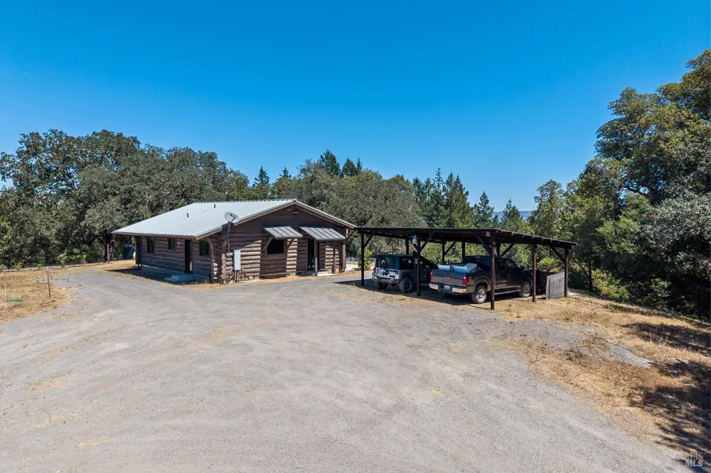 18115 Highlands Ridge Road Yorkville, CA 95494