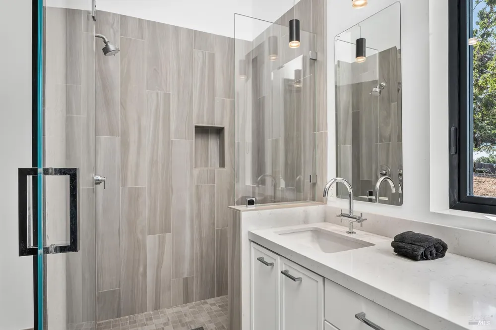 18115 Highlands Ridge Road Yorkville, CA 95494