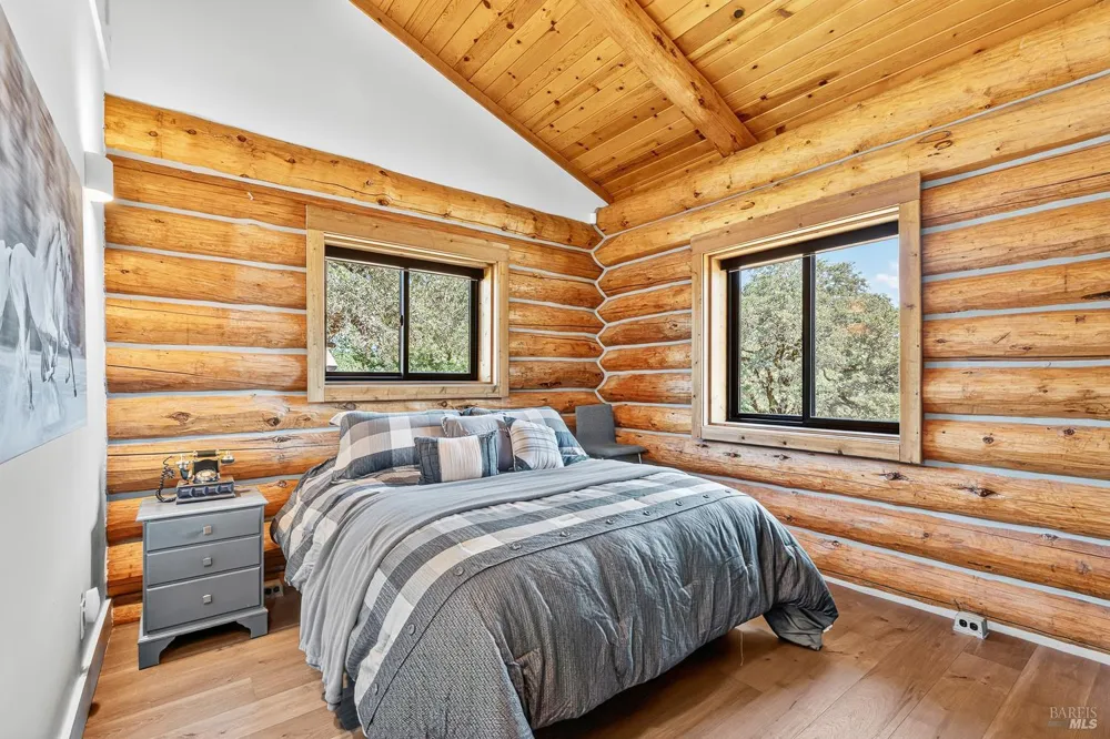 18115 Highlands Ridge Road Yorkville, CA 95494