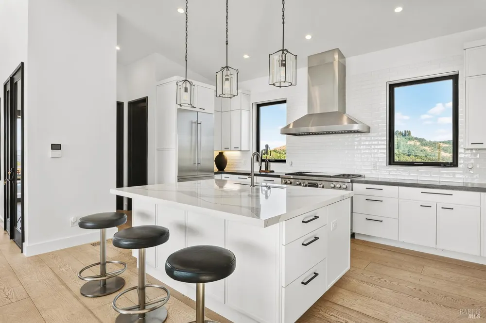 18115 Highlands Ridge Road Yorkville, CA 95494