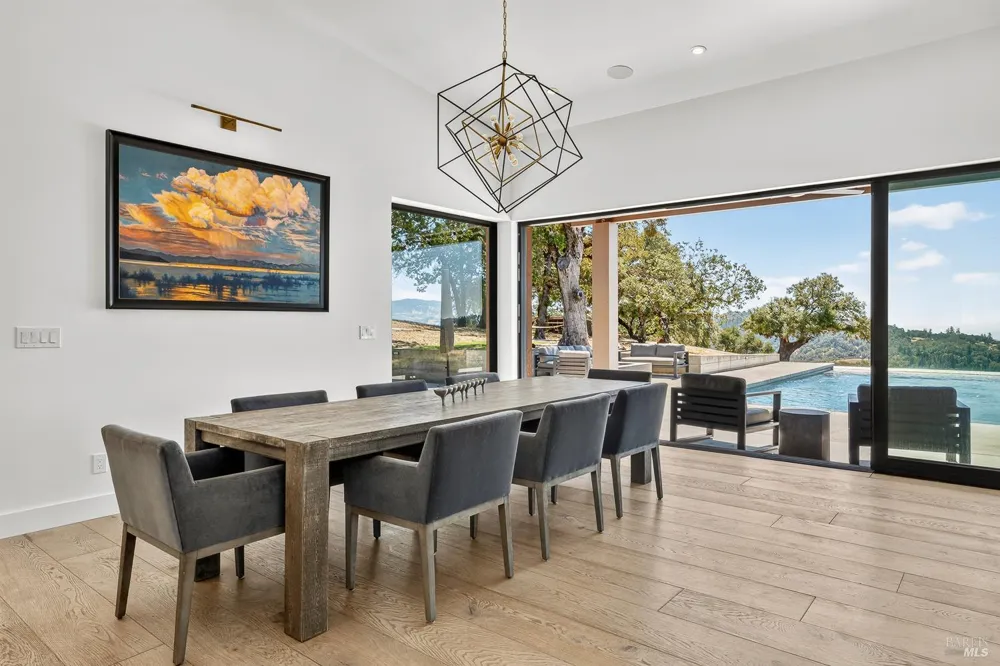 18115 Highlands Ridge Road Yorkville, CA 95494