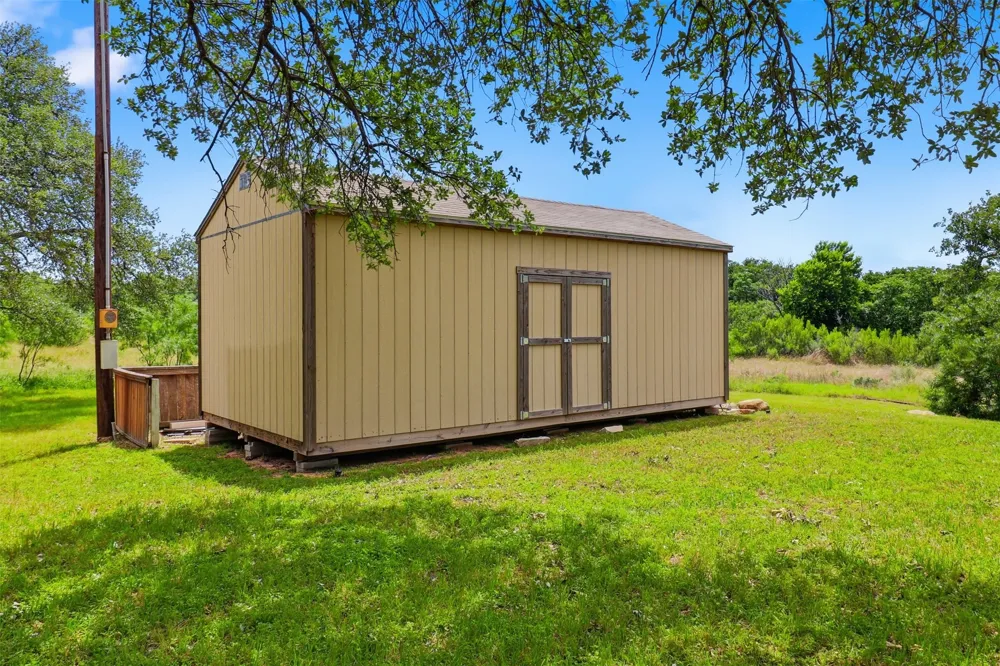106 County Road 142 Burnet, TX 78611