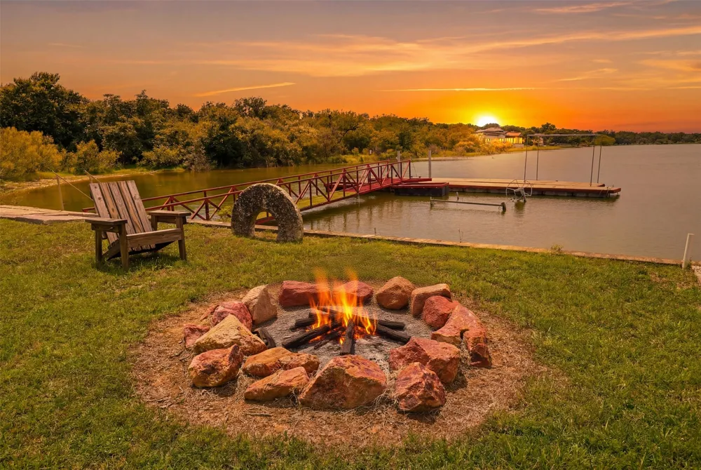106 County Road 142 Burnet, TX 78611