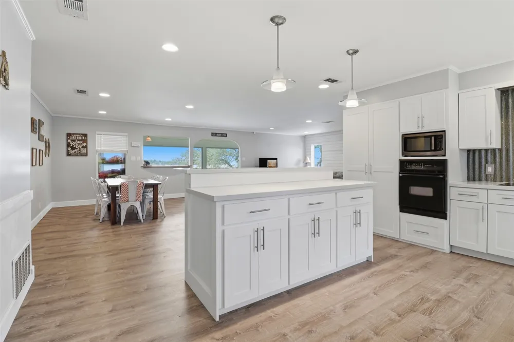 106 County Road 142 Burnet, TX 78611