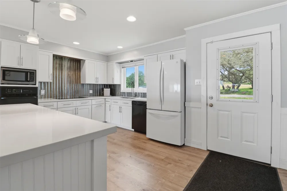 106 County Road 142 Burnet, TX 78611