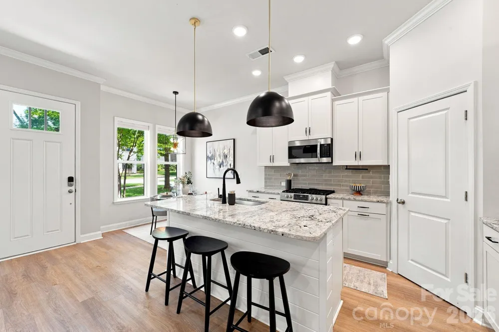 5930 Ardrey Kell Road Charlotte, NC 28277