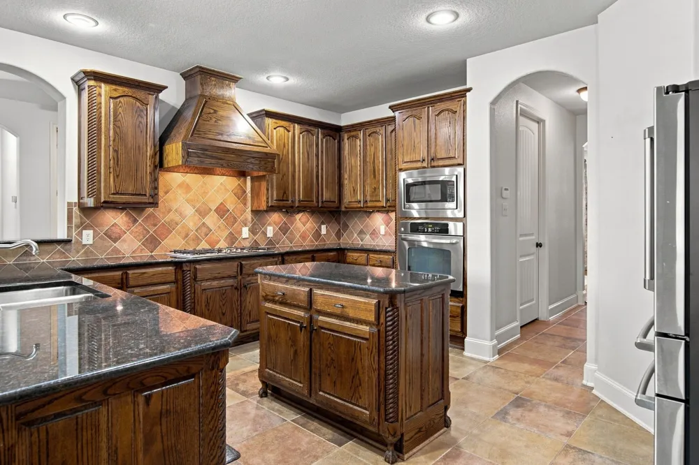1920 Los Cabos Lane Arlington, TX 76012