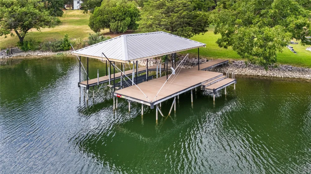 80 Bayside Circle Gainesville, TX 76240