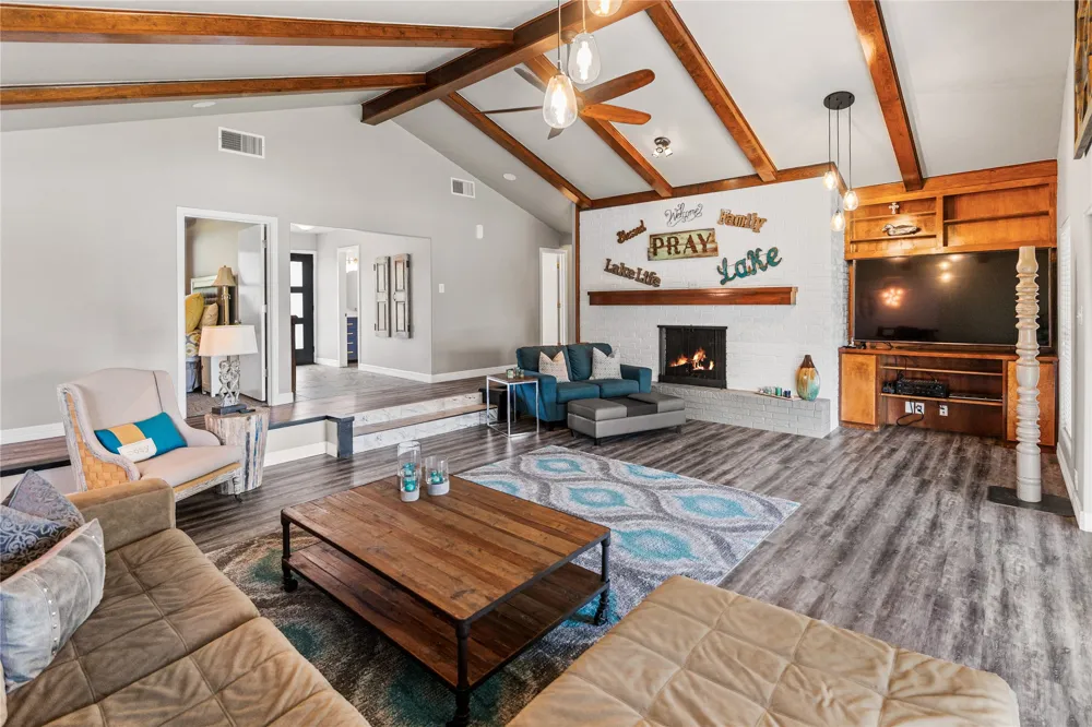 80 Bayside Circle Gainesville, TX 76240