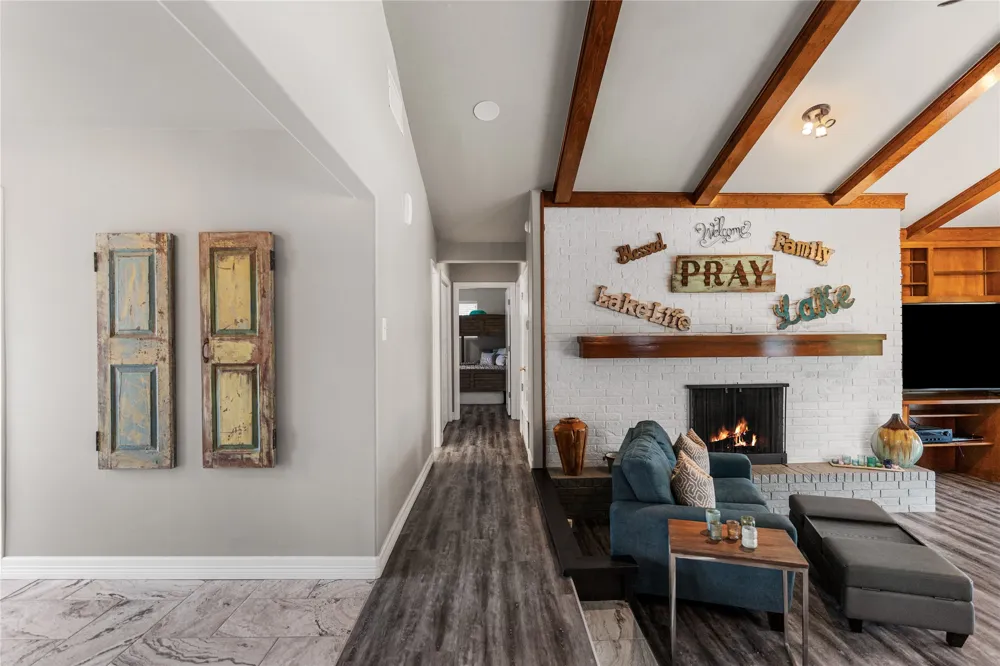 80 Bayside Circle Gainesville, TX 76240