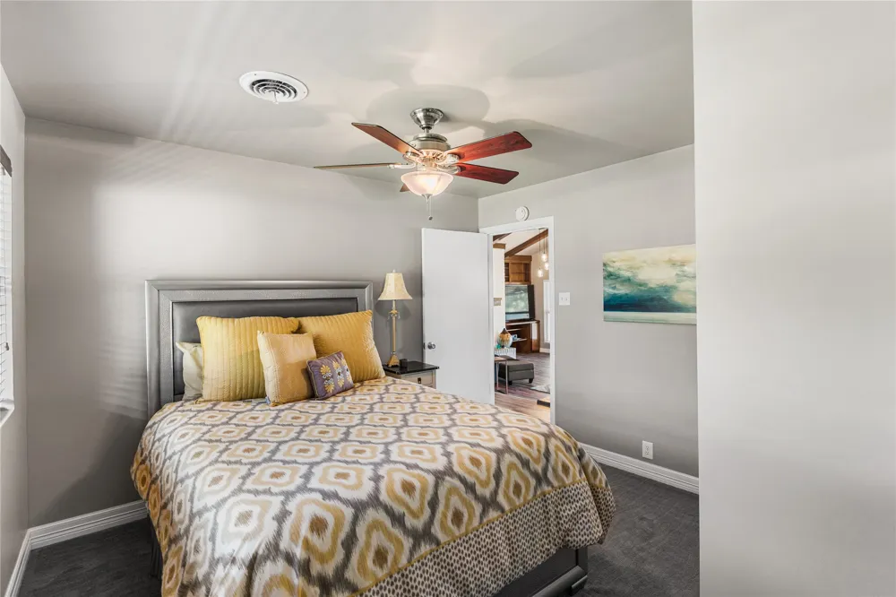 80 Bayside Circle Gainesville, TX 76240