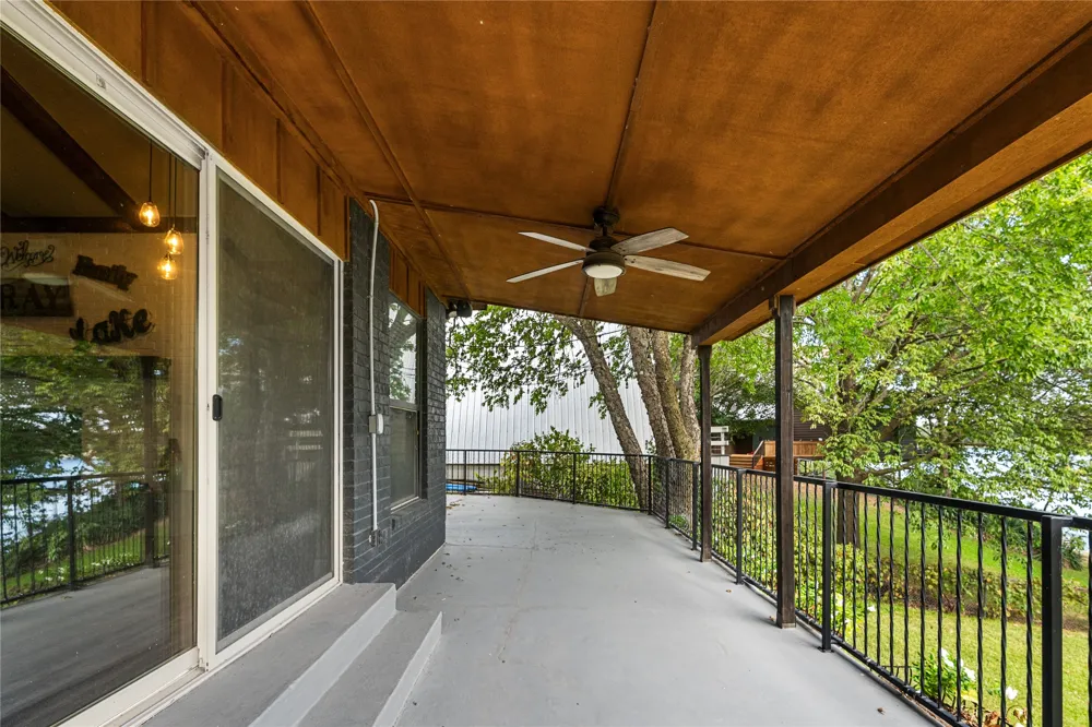 80 Bayside Circle Gainesville, TX 76240