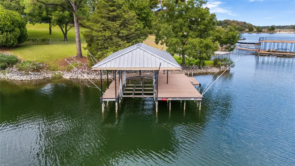 80 Bayside Circle Gainesville, TX 76240