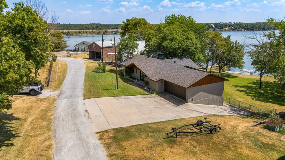 80 Bayside Circle Gainesville, TX 76240