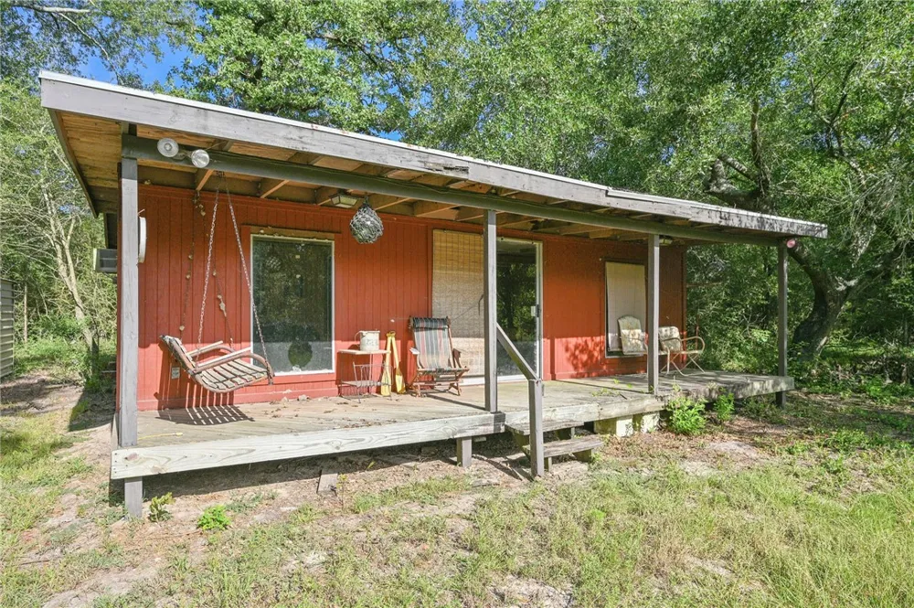 8692 Treebrook Lane Bryan, TX 77808