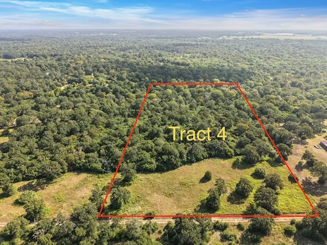 8692 Treebrook Lane Bryan, TX 77808