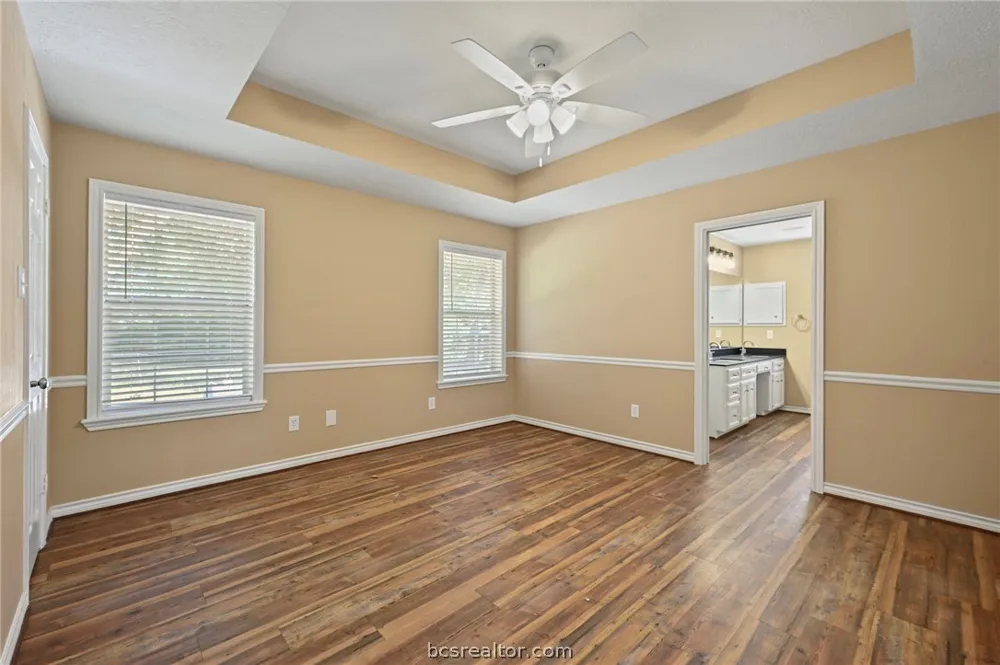 8688 Treebrook Lane Bryan, TX 77808