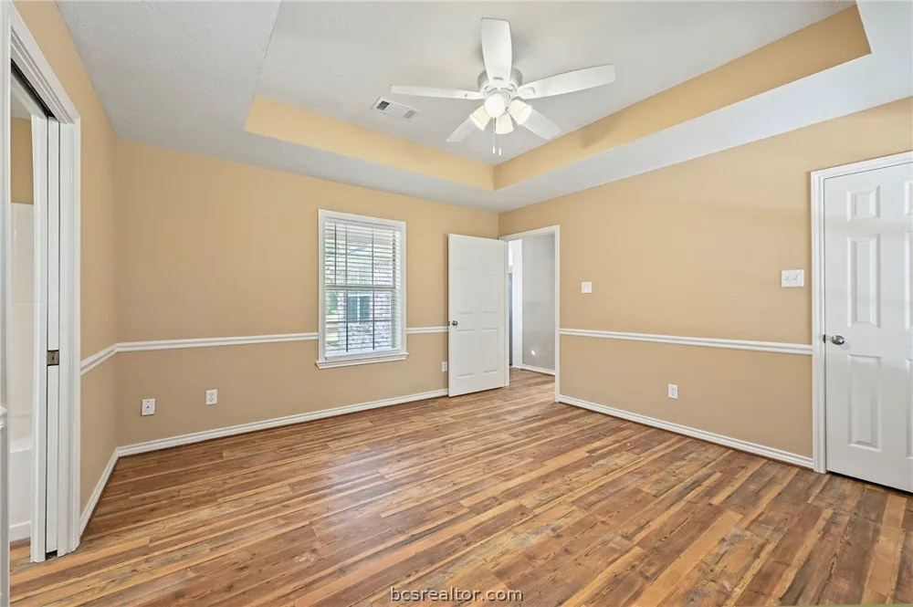 8688 Treebrook Lane Bryan, TX 77808