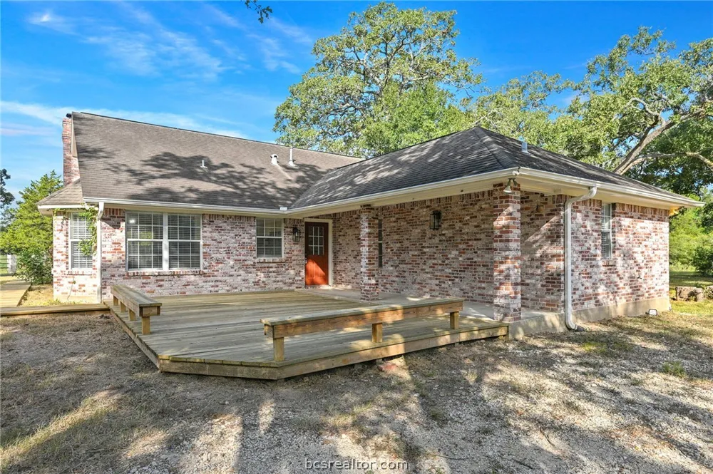 8688 Treebrook Lane Bryan, TX 77808