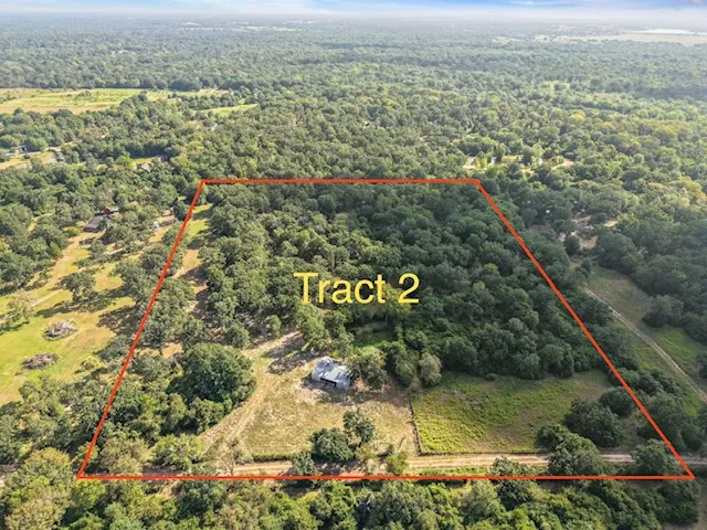 8688 Treebrook Lane Bryan, TX 77808