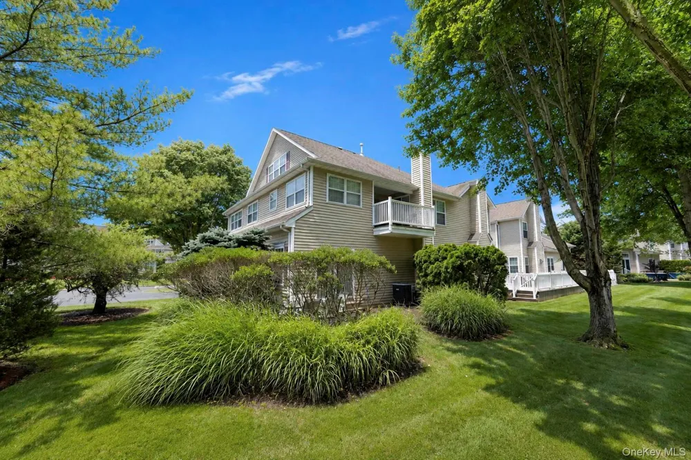 51 Deer Valley Drive Nesconset, NY 11767