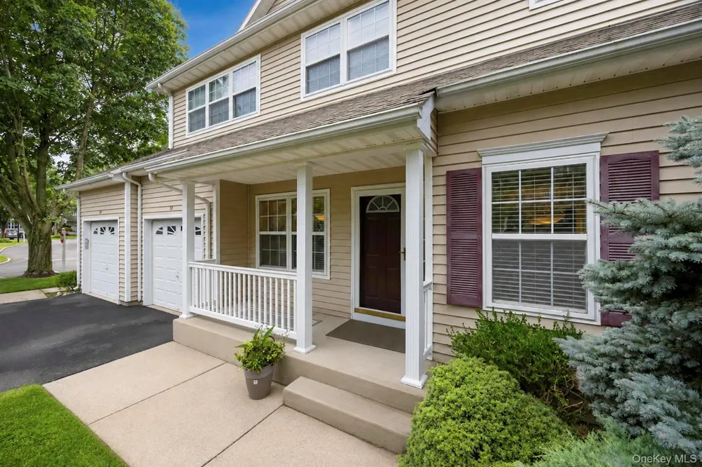 51 Deer Valley Drive Nesconset, NY 11767