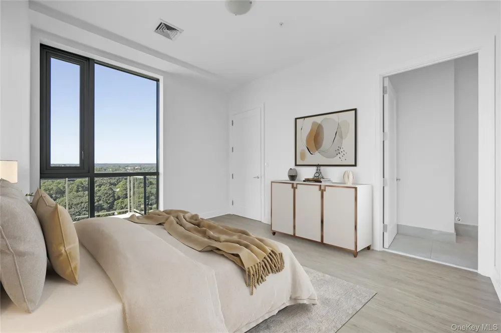 701 Ridge Hill Boulevard #12B Yonkers, NY 10710