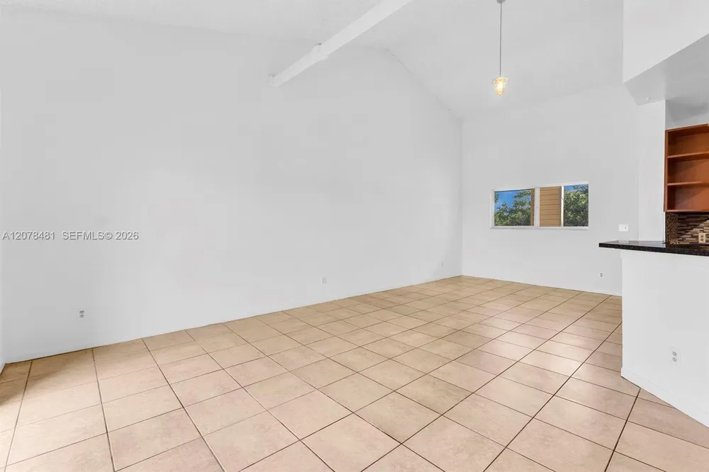 3449 NW 44th St #205 Oakland Park, FL 33309