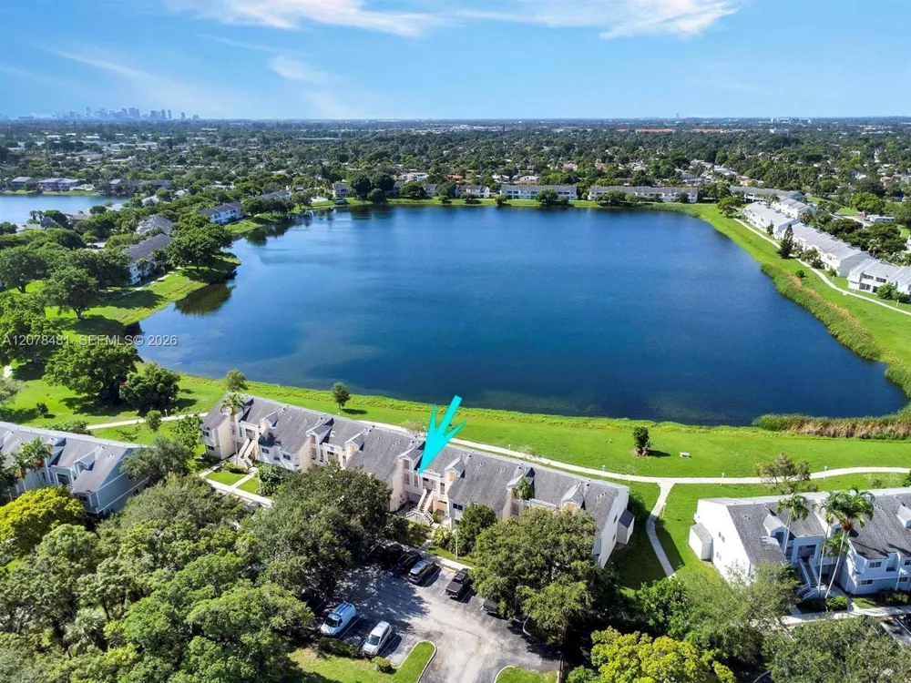 3449 NW 44th St #205 Oakland Park, FL 33309