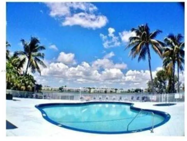 3449 NW 44th St #205 Oakland Park, FL 33309