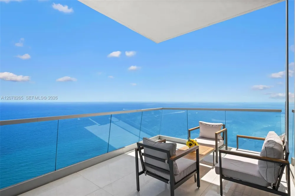 18501 Collins Ave #4304 Sunny Isles Beach, FL 33160