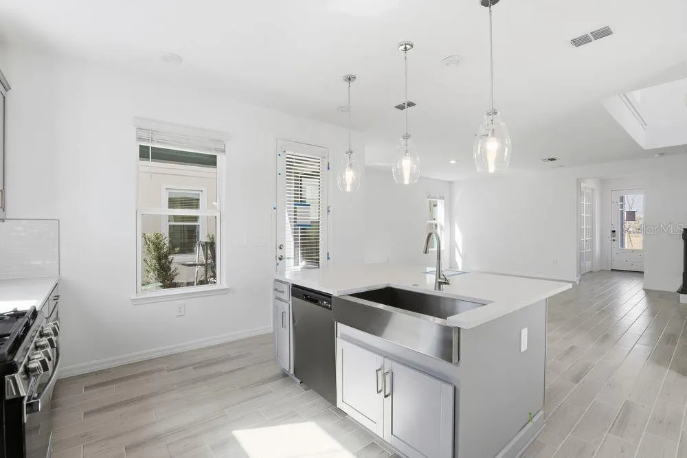 16050 HONEY HARVEST STREET Winter Garden, FL 34787