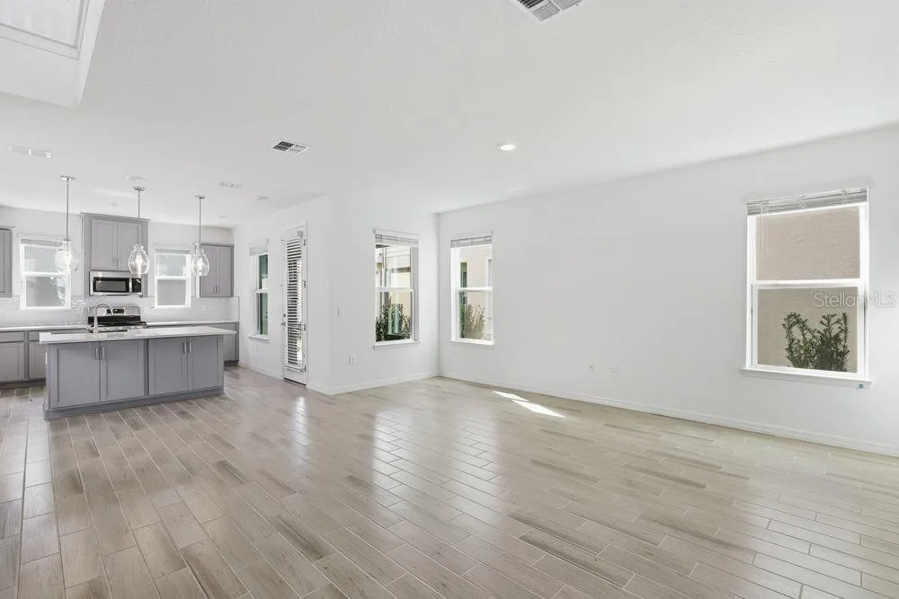 16050 HONEY HARVEST STREET Winter Garden, FL 34787