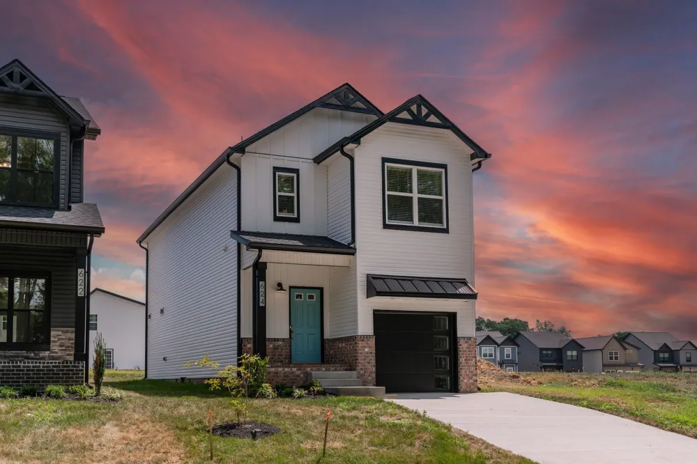 624 Southern Pass Run Clarksville, TN 37043