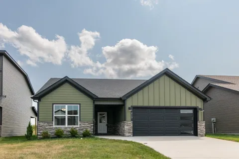 2713 Brewster Drive