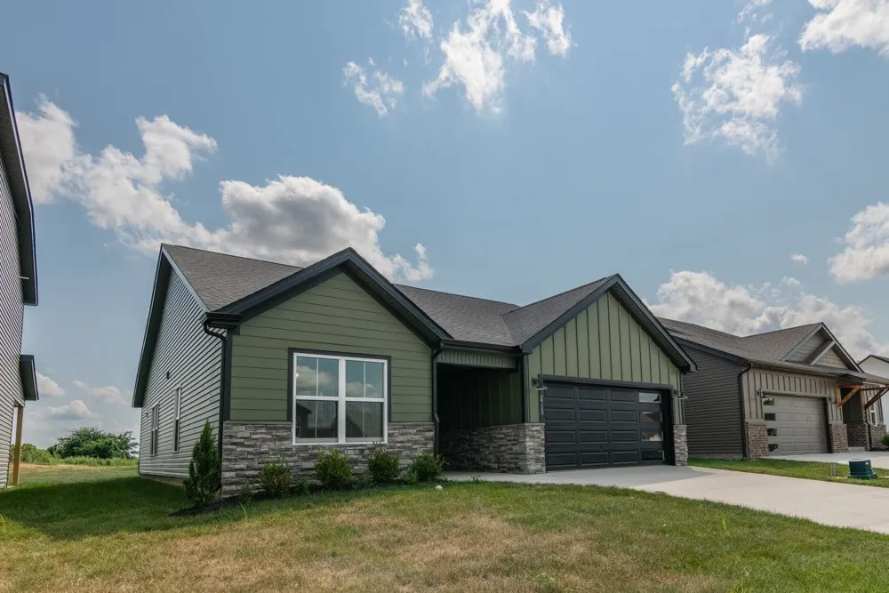 2713 Brewster Drive Clarksville, TN 37042