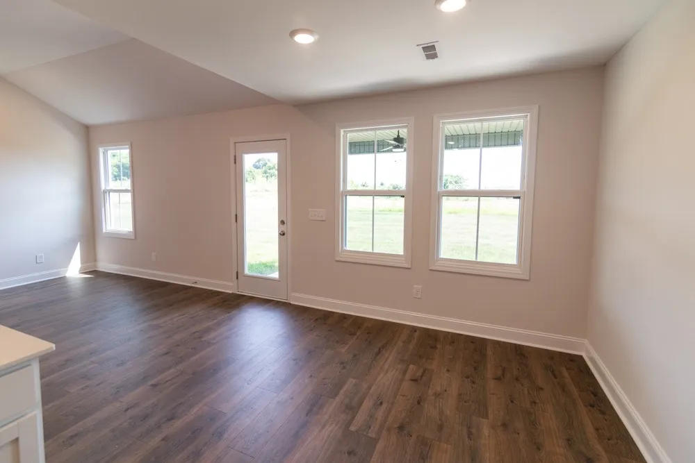 2713 Brewster Drive Clarksville, TN 37042