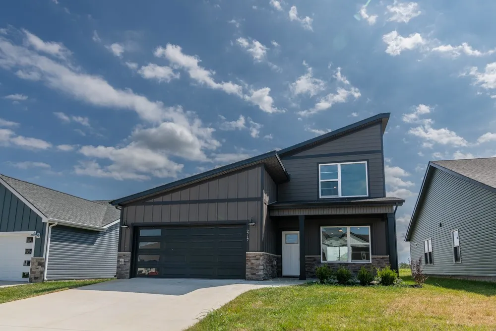 2717 Brewster Drive Clarksville, TN 37042
