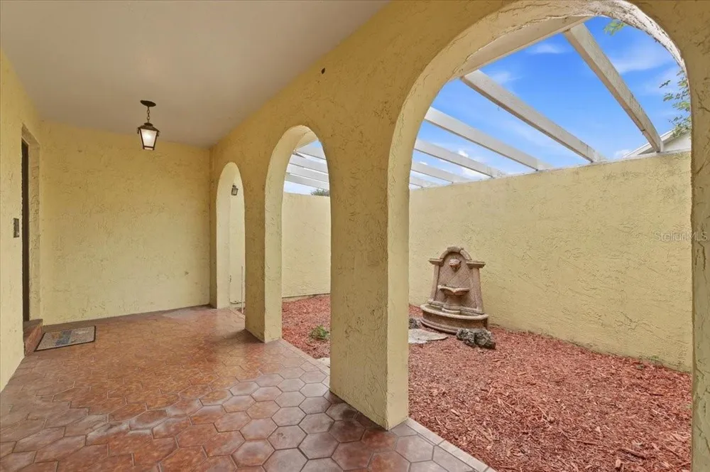 7026 WILLOW RUN LOOP Lakeland, FL 33813