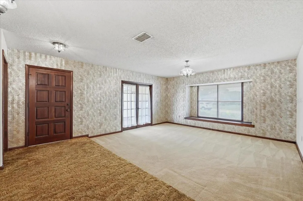 7026 WILLOW RUN LOOP Lakeland, FL 33813